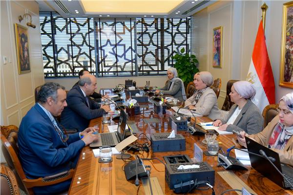 وزيرة البيئة تستقبل وزير الطيران المدني