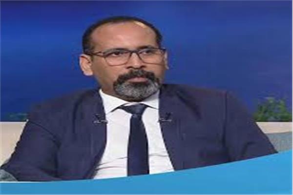 الدكتور عبد المهدي مطاوع المحلل السياسي
