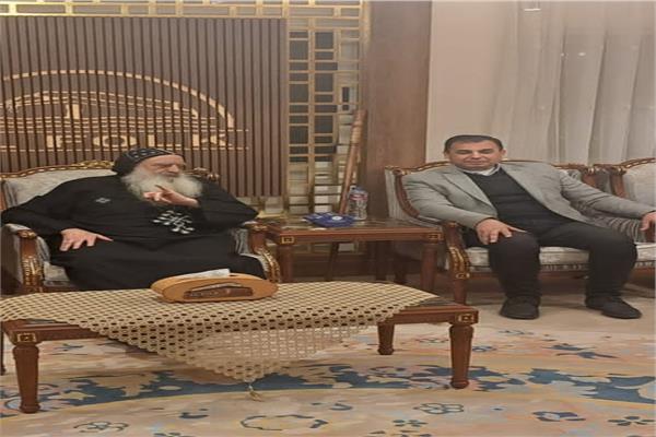 الأنبا بولا مطران طنطا مع محرر بوابة أخبار اليوم