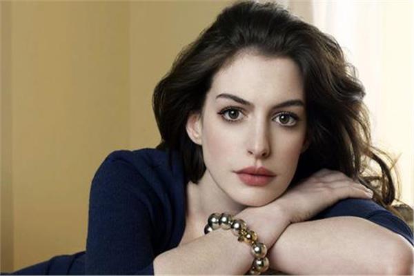 النجمة الأمريكية آنا هاثاواي