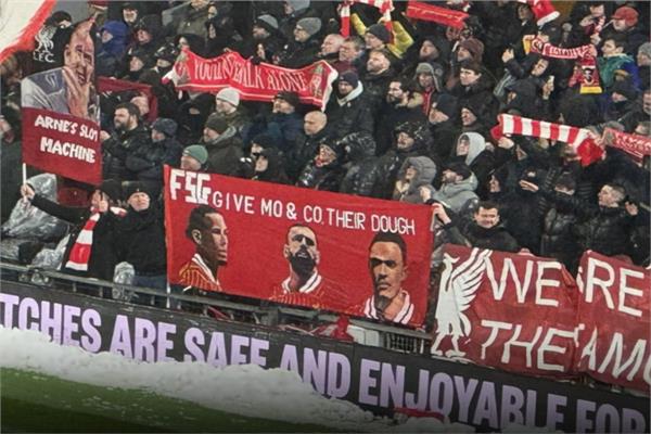 جماهير ليفربول تطالب بتجديد عقد صلاح