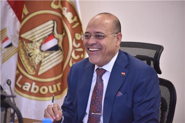 وزير العمل