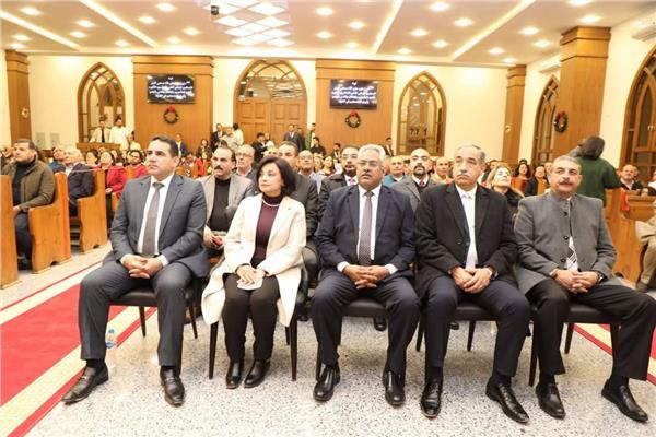 نائب محافظ البحر الأحمر تهنئ الأقباط بعيد الميلاد المجيد