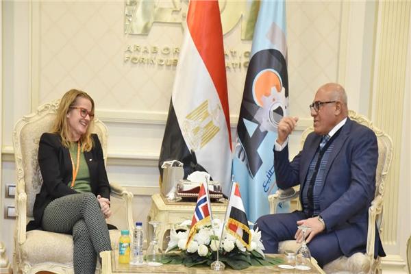 جانب من الاجتماع 