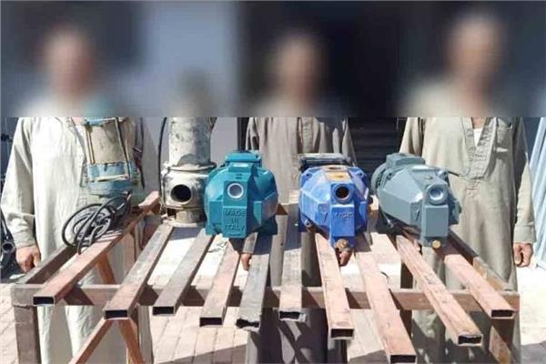 ضبط عصابة سرقة مواتير المياه بأكتوبر 
