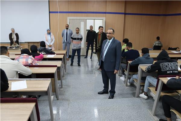 امتحانات الفصل الدراسي الأول 2024-2025