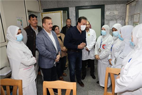 وزير الصحة يتفقد مستشفى جراحات اليوم الواحد