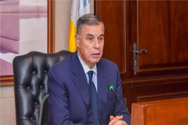  محافظ الإسكندرية أحمد خالد