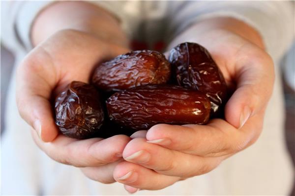 فوائد تناول التمر