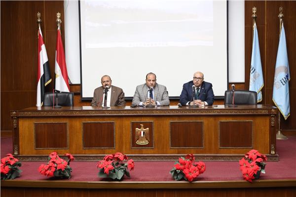 لجنة التطوير الإداري بالقومي للبحوث تنظم برنامجًا تدريبيًا 