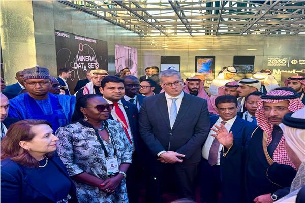 المهندس كريم بدوى  وزير البترول والثروة المعدنية