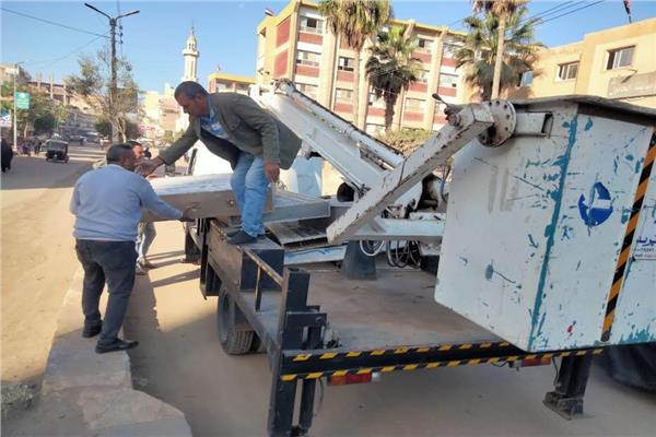 إزالة 26 إعلانًا مخالفًا في الحامول بكفر الشيخ‎