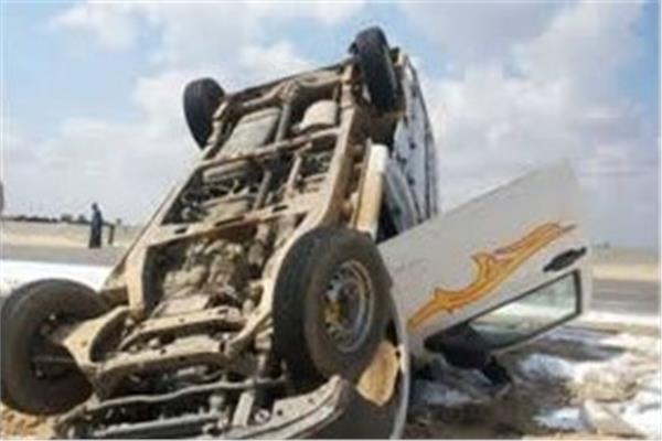 حادث انقلاب سيارة ربع نقل