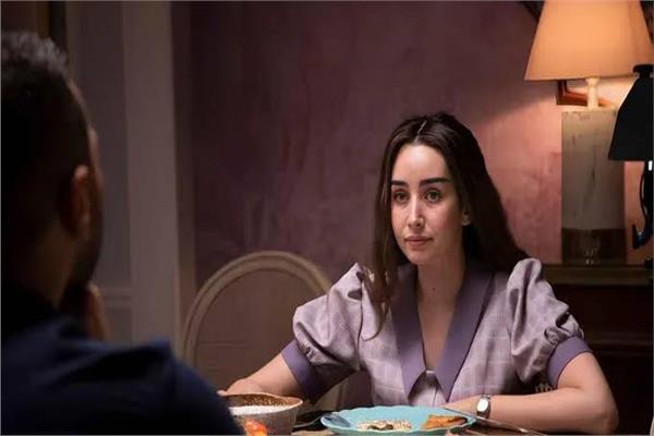 لقطه من مسلسل إقامة جبرية