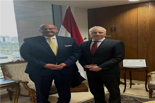 مساعد وزير الخارجية للشئون الأمريكية يستقبل نظيره الكندي 