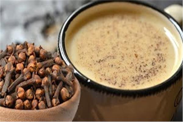 مشروب الحليب والقرنفل