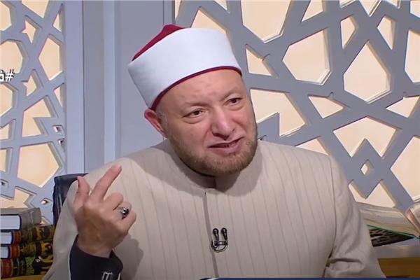الشيخ عويضة عثمان أمين الفتوى بدار الإفتاء