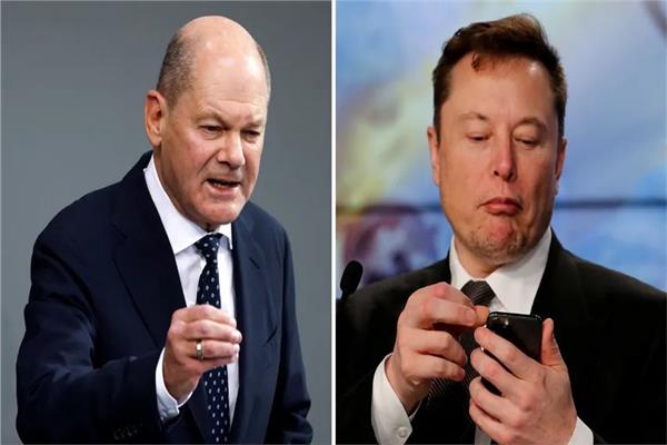 إيلون ماسك والمستشار الألماني أولاف شولتس