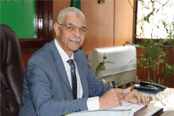 لدكتور أحمد فرج القاصد
