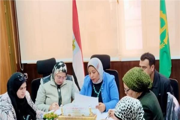  انعقاد اللجنة المحلية لاختيار الأمهات المثاليات على مستوي المحافظة   
