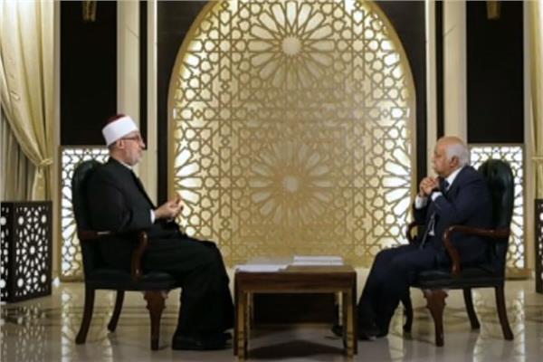 لدكتور نظير محمد عياد، مفتي الجمهورية الإعلامي حمدي رزق