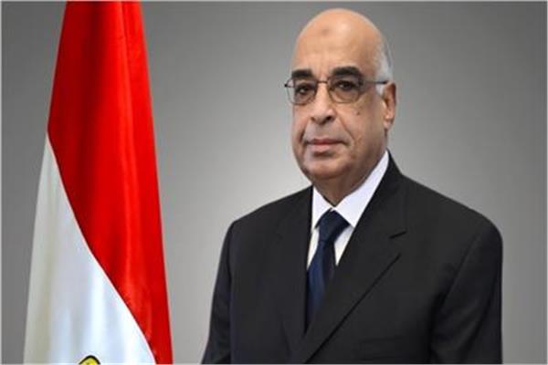 المستشار عدنان فنجري