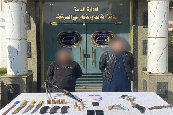 المتهمين