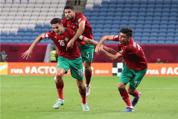 أشرف بنشرقي مع منتخب المغرب