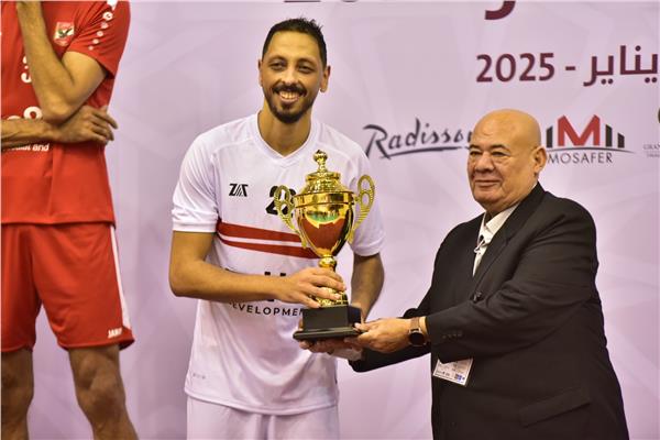 مصطفى لعبة