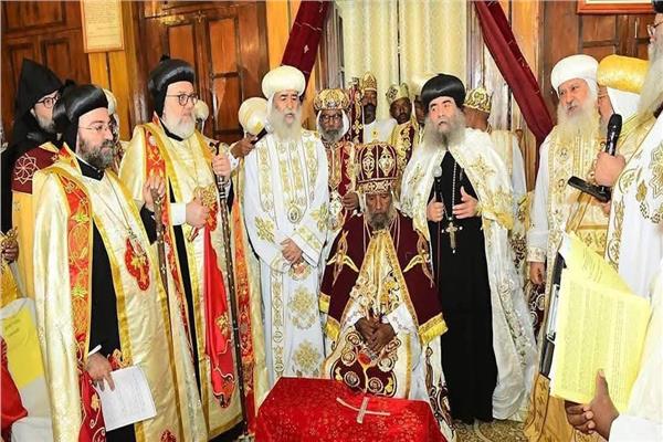 صلوات تنصيب بطريرك إريتريا الجدي