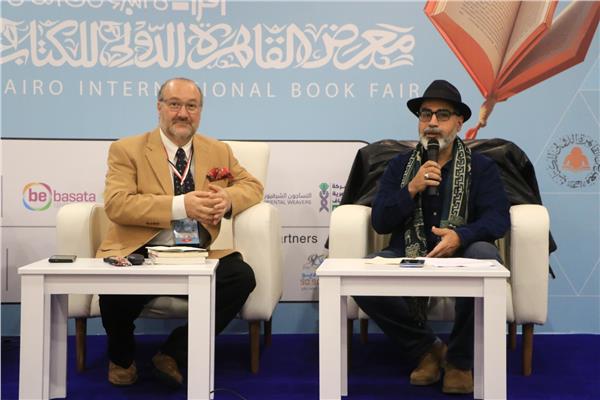 ندوة مناقشة كتاب "المختار من المنتسب والمغترب في لغة العرب" للشاعر أحمد سويلم.