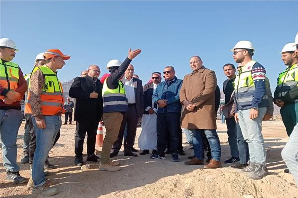 محافظ جنوب سيناء يتفقد المشروع