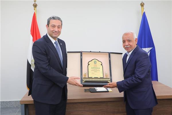 عبد المنعم الجمل رئيس الاتحاد العام لنقابات عمال مصر