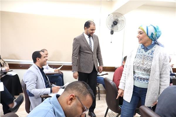  رئيس جامعة الأقصر تتفقد أعمال امتحانات الماجستير
