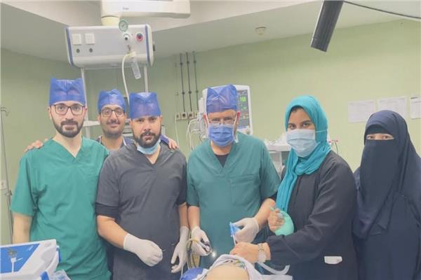 جراحة ناجحة لاستخراج جسم غريب من معدة طفل