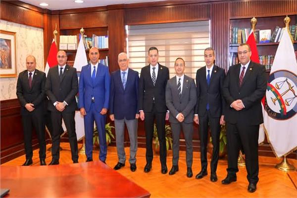 النائب العام يستقبل رئيس الاستئناف لنيابة استئناف الإسكندرية والمحامين العموم