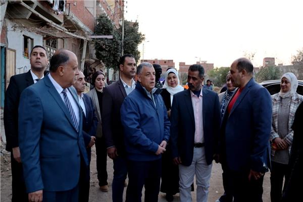 جولة مححافظ الأسكندرية لمتابعة أعمال السوق الحضري وتطوير طرق اللمحافظة