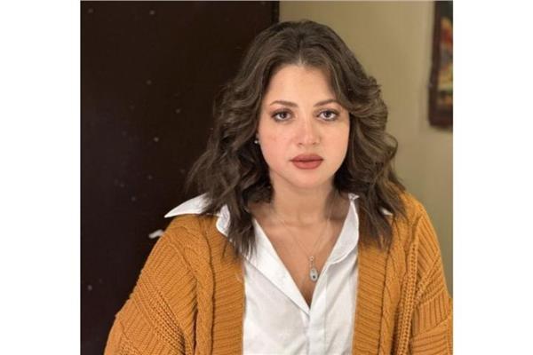 منى فاروق