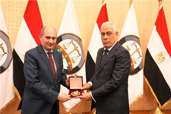 جانب من مراسم التكريم