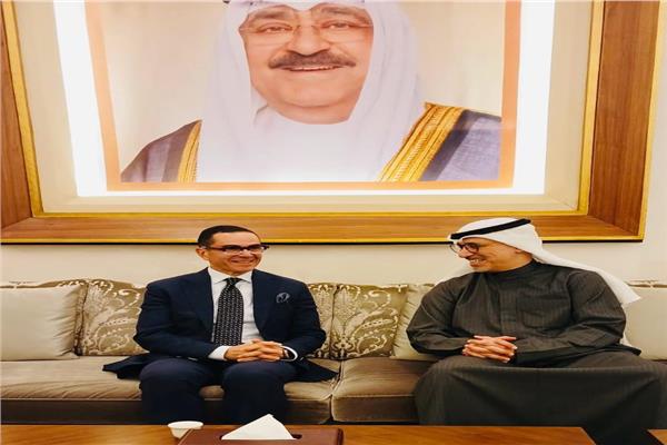 وزيري الأستثمار المصري والكويتي