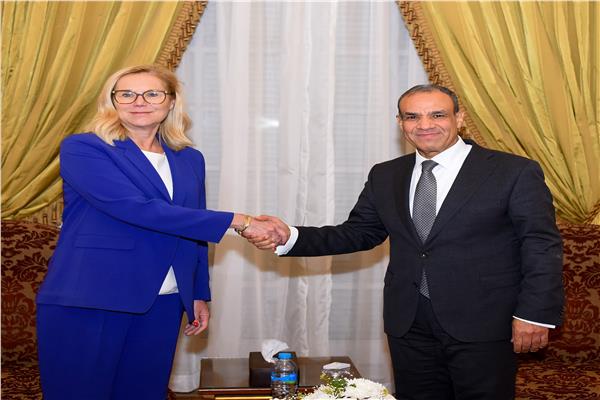  د. بدر عبد العاطي وزير الخارجية والهجرة يستقبل السيدة "سيجريد كاخ" كبيرة مُنسقي الأمم المتحدة