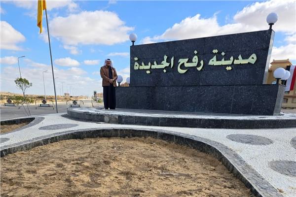 تسليم عقود الوحدات السكنية بمدينة "الشهداء " رفح الجديدة