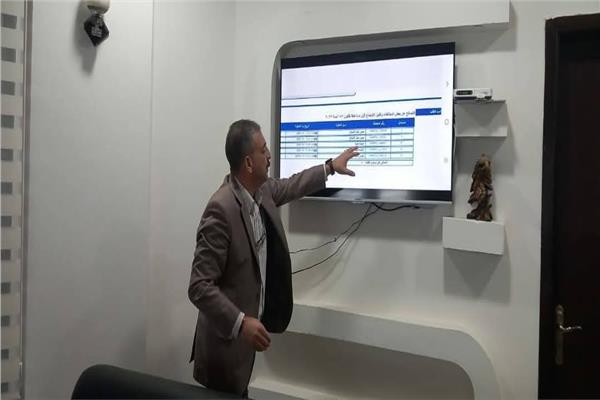 رئيس حى جنوب الغردقة يجتمع مع مسؤلي ملف التصالحات بالحي