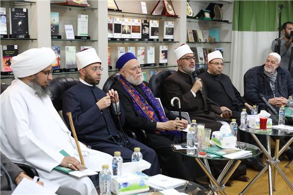 وزير الأوقاف خلال الندوة