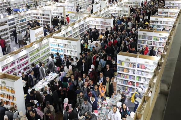  معرض القاهرة الدولي للكتاب 
