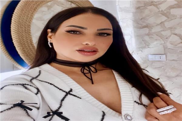 الفنانة سمر جابر