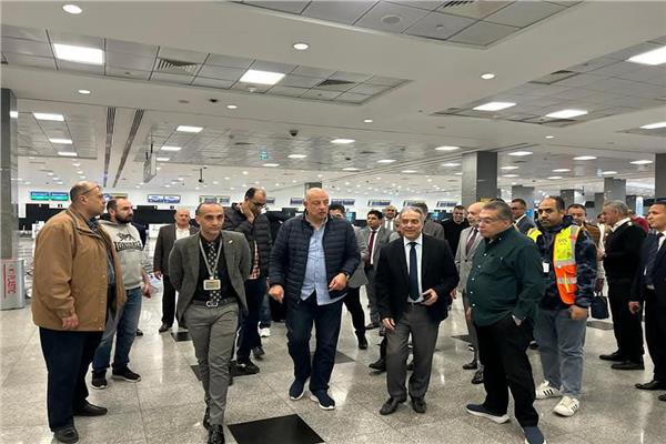 الطيار وائل النشار رئيس مجلس إدارة الشركة المصرية للمطارات