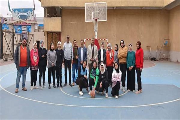 مدير الشباب والرياضة بالقليوبية يتابع تدريبات منتخب كرة السلة للفتيات الصم