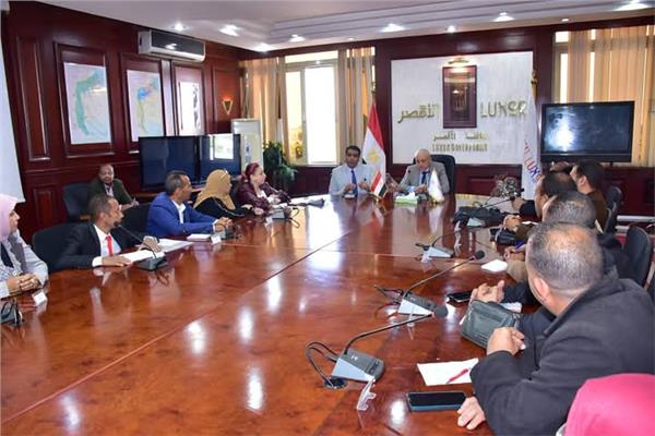 محافظ الاقصر: بدء المرحلة التانية من حياه كريمه