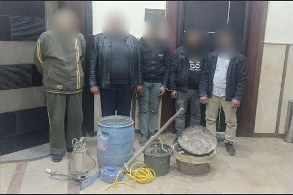 الحفر والتنقيب عن الآثار